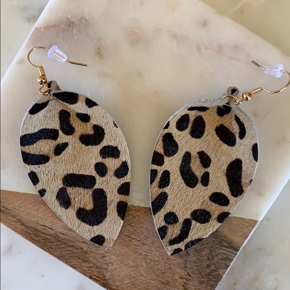 kelzposh Jewelry - Tan Leopard Teardrop Earrings